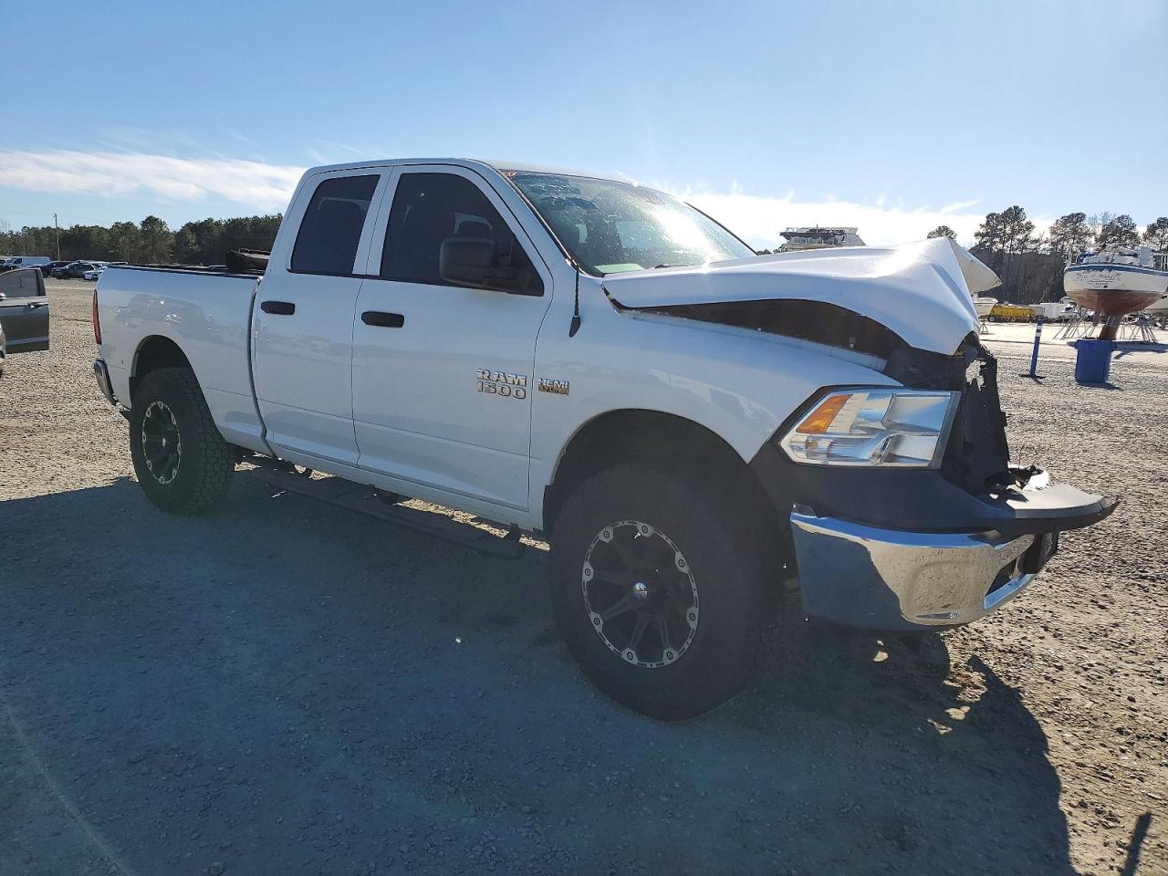 2017 RAM 1500 ST photo 4