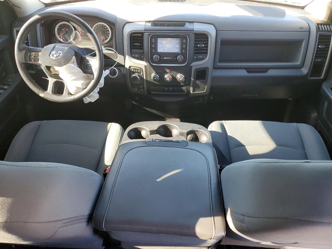 2017 RAM 1500 ST photo 8