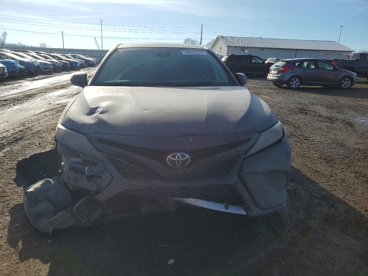 2019 TOYOTA CAMRY XSE photo 5