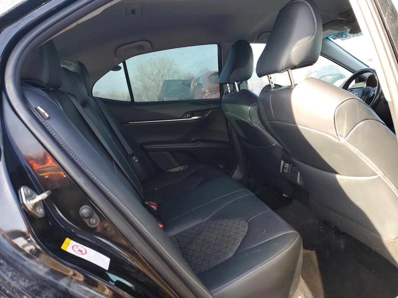 2019 TOYOTA CAMRY XSE photo 10