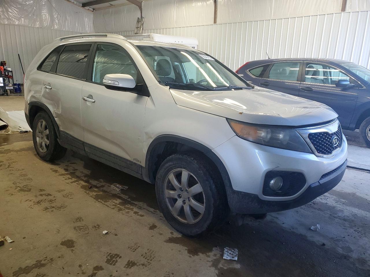 2011 KIA SORENTO BASE photo 4