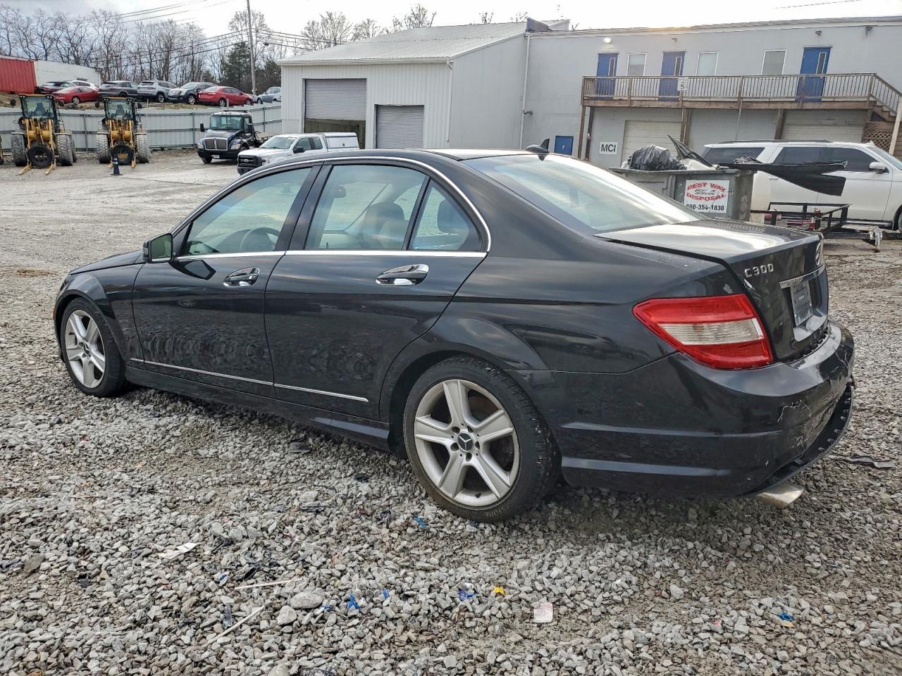 2010 MERCEDES-BENZ C 300 4MATIC photo 2
