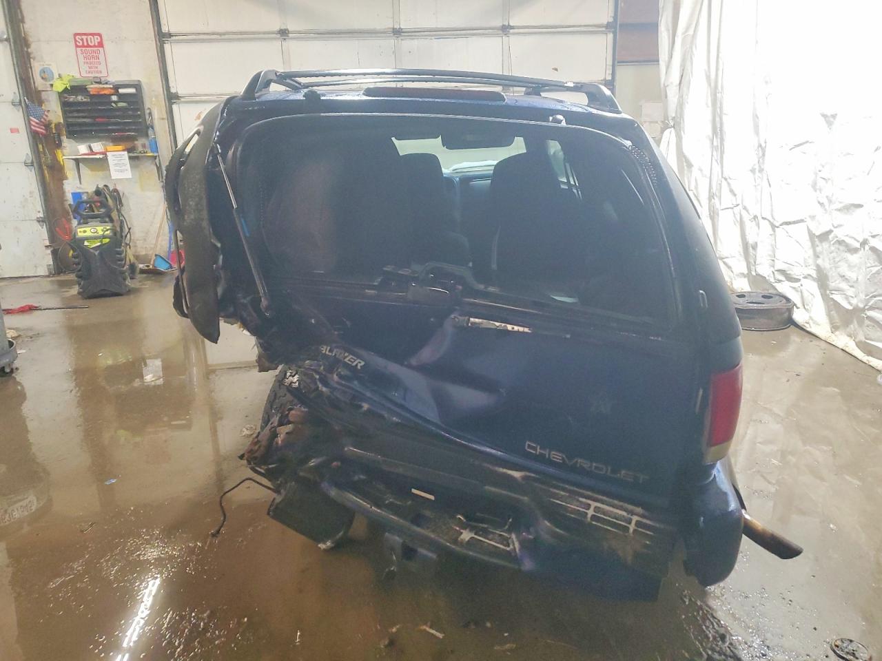 2003 CHEVROLET BLAZER photo 6