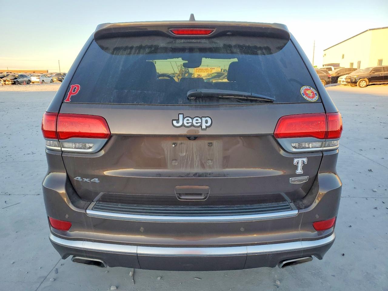 2018 JEEP GRAND CHEROKEE SUMMIT photo 6