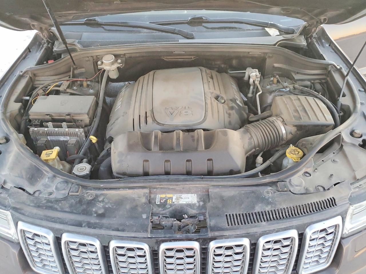 2018 JEEP GRAND CHEROKEE SUMMIT photo 12