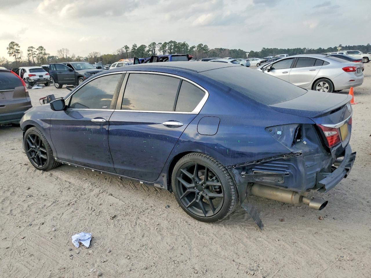 2016 HONDA ACCORD SPORT photo 2