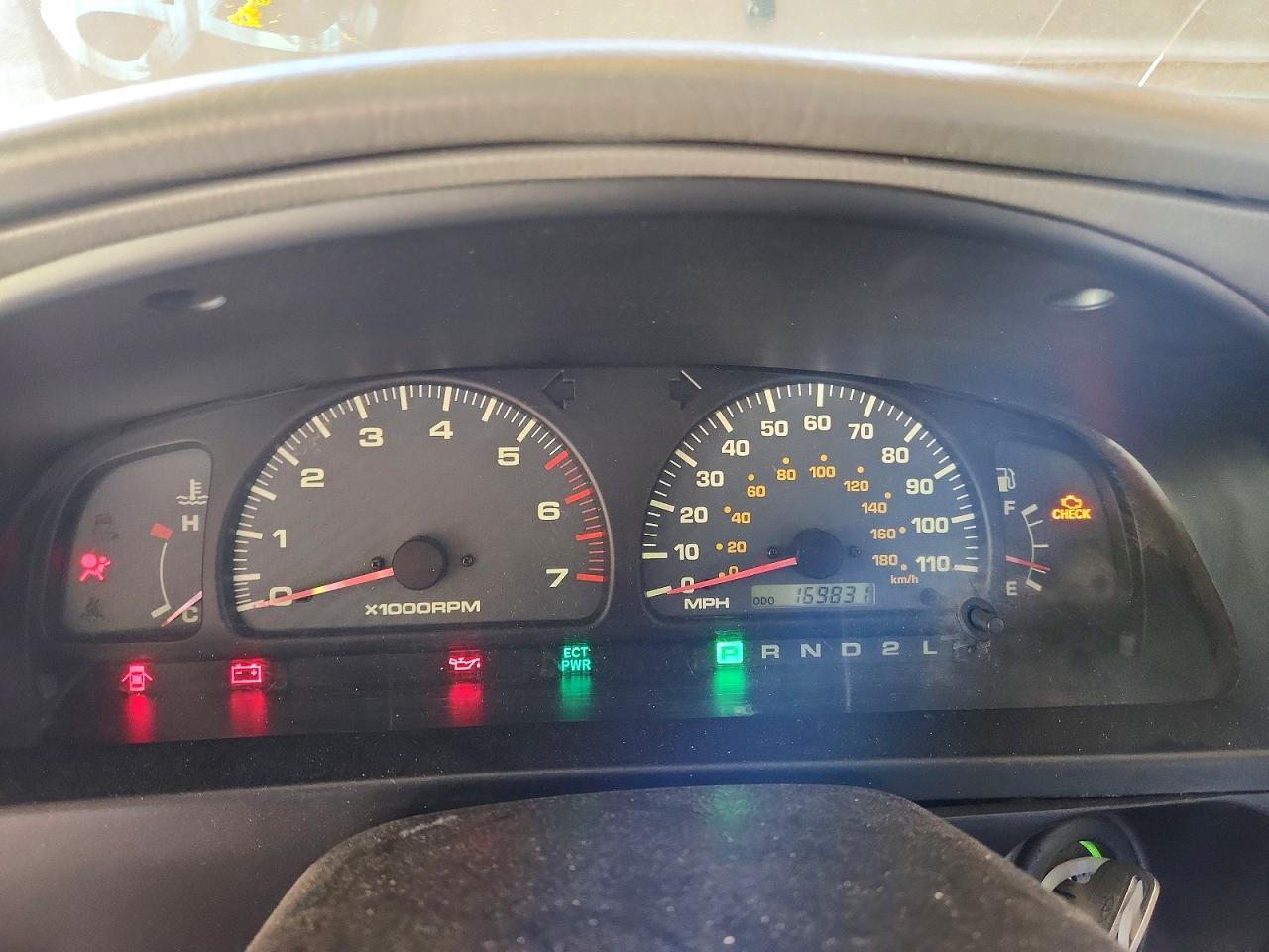 2001 TOYOTA 4RUNNER SR5 photo 9