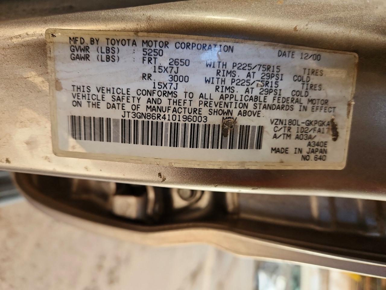 2001 TOYOTA 4RUNNER SR5 photo 13
