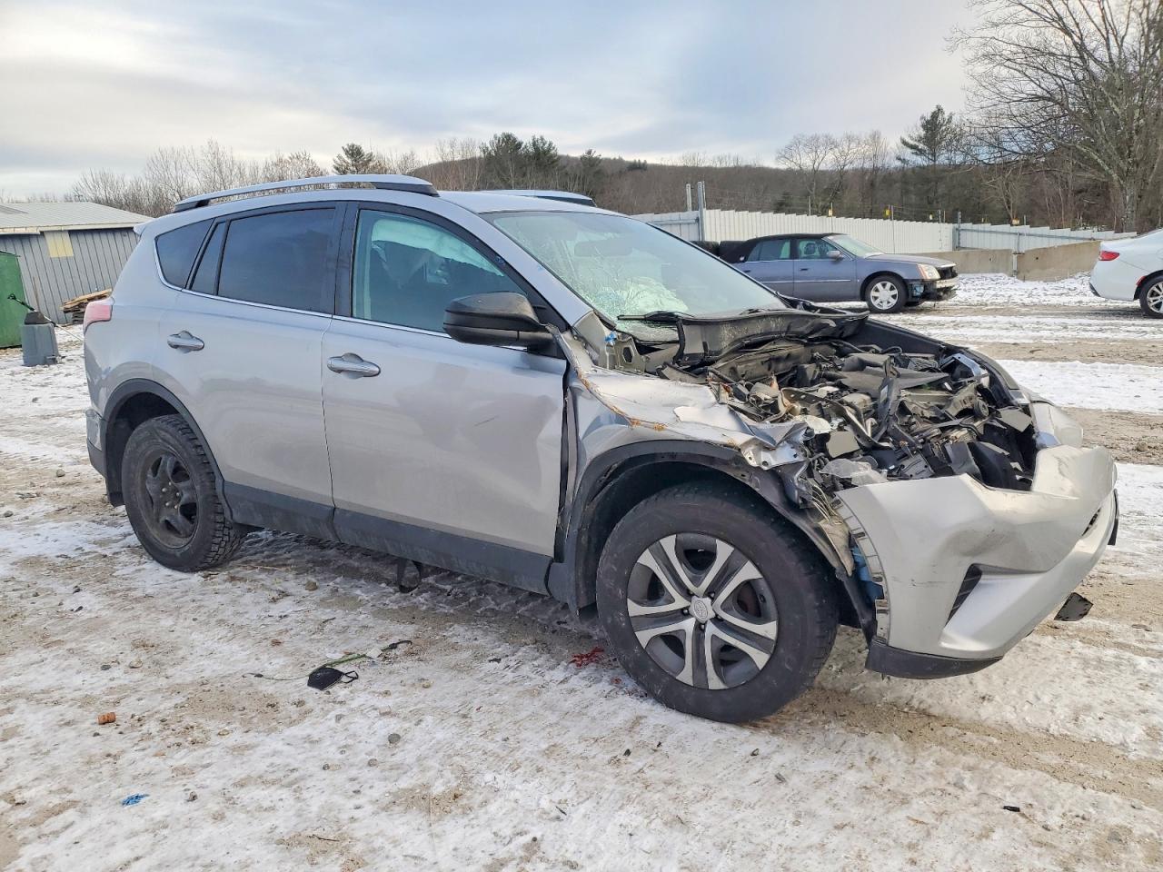 2016 TOYOTA RAV4 LE photo 4
