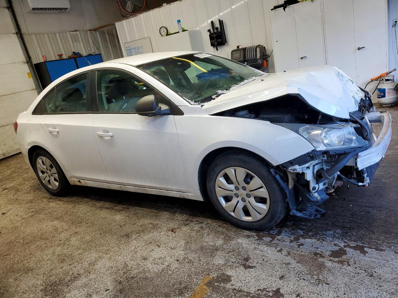 2014 CHEVROLET CRUZE LS photo 4
