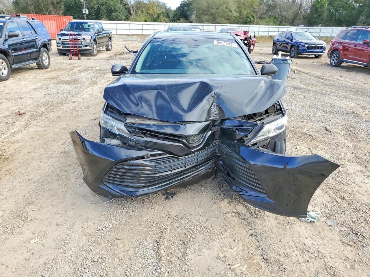 2018 TOYOTA CAMRY L photo 11