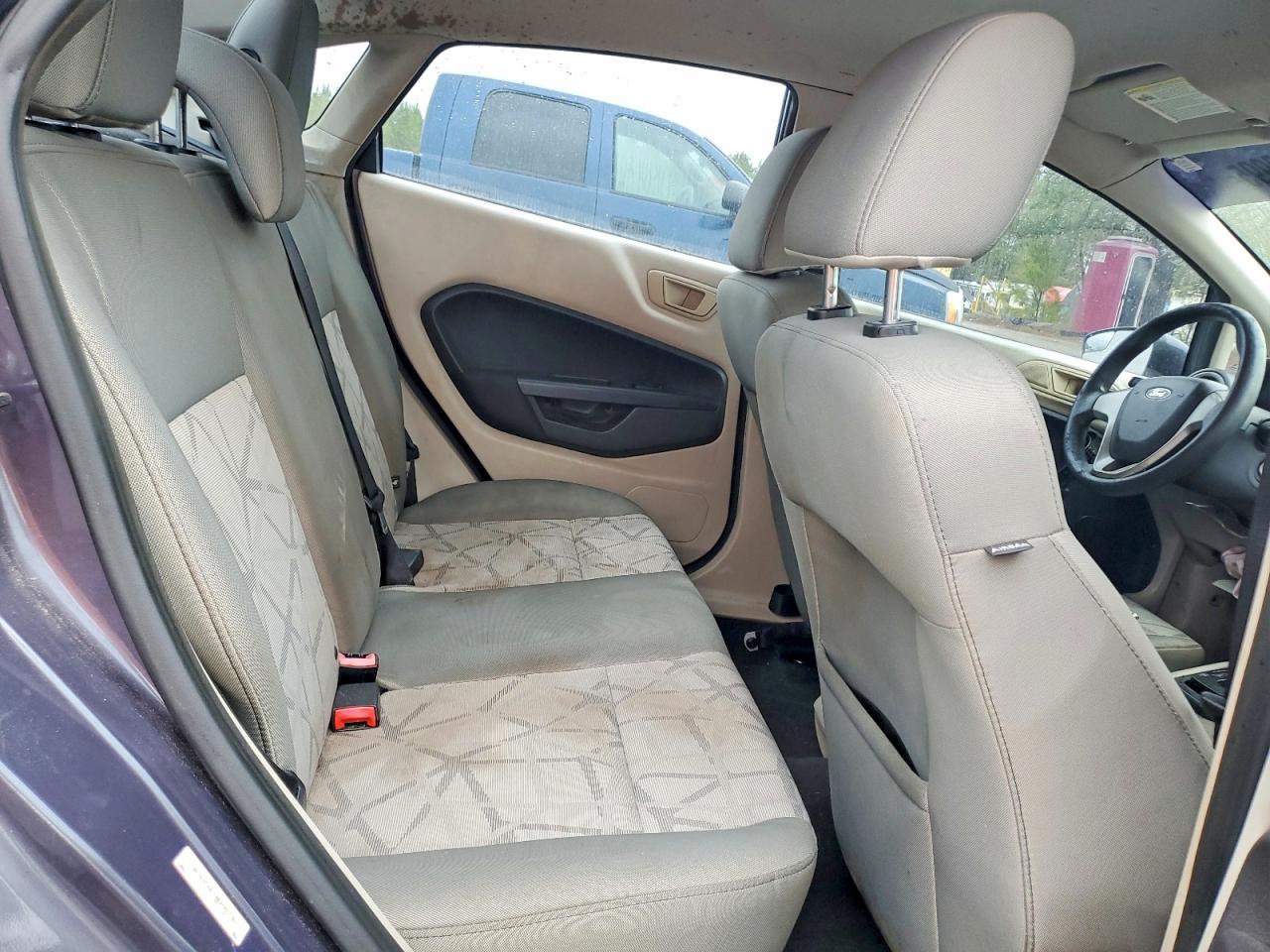 2012 FORD FIESTA SE photo 10