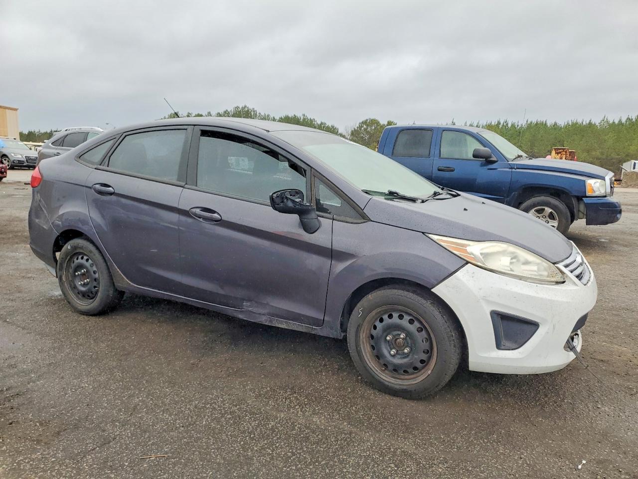 2012 FORD FIESTA SE photo 4