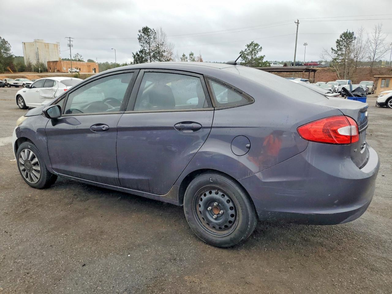 2012 FORD FIESTA SE photo 2
