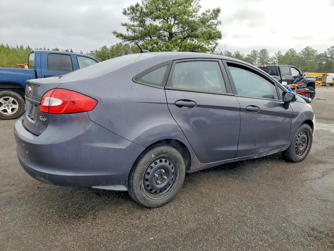2012 FORD FIESTA SE photo 3