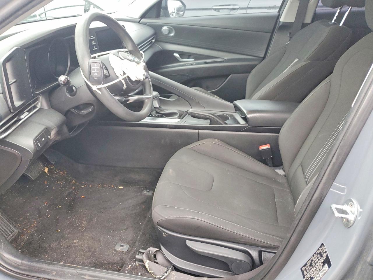 2023 HYUNDAI ELANTRA SEL photo 25