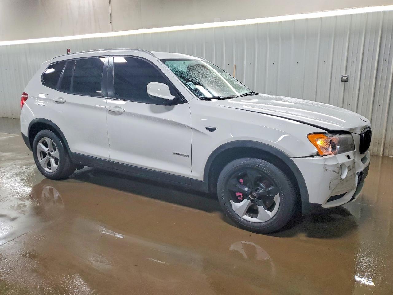 2011 BMW X3 XDRIVE28I photo 4