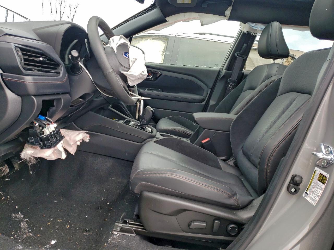 2025 SUBARU FORESTER TOURING photo 7