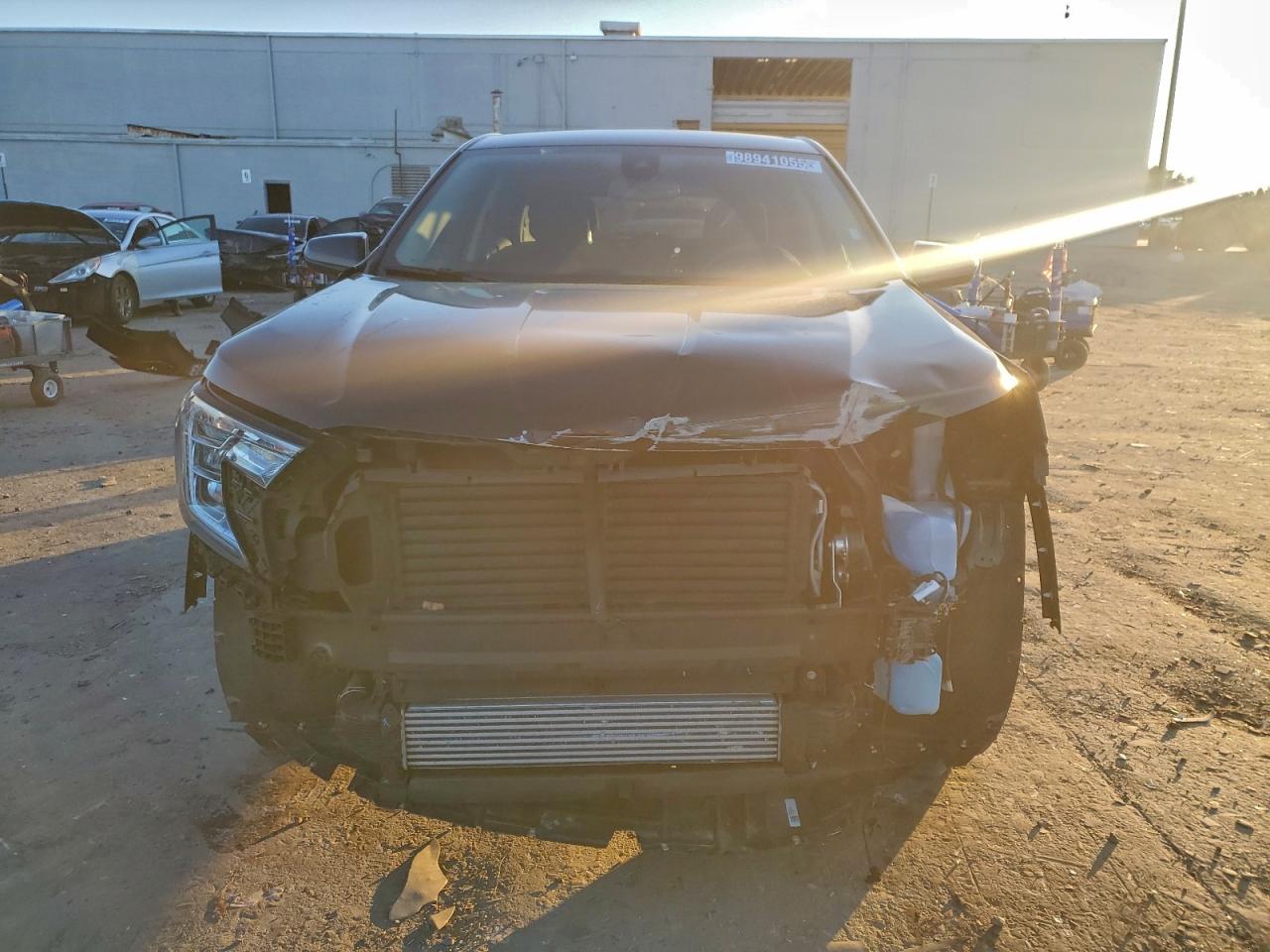 2024 GMC TERRAIN SLE photo 5