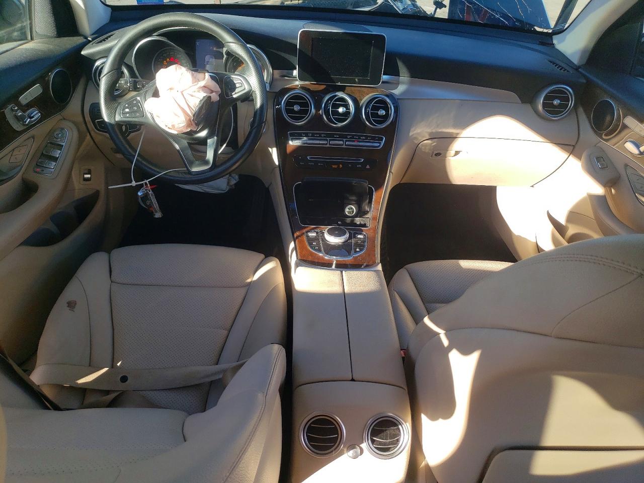 2018 MERCEDES-BENZ GLC 300 photo 15