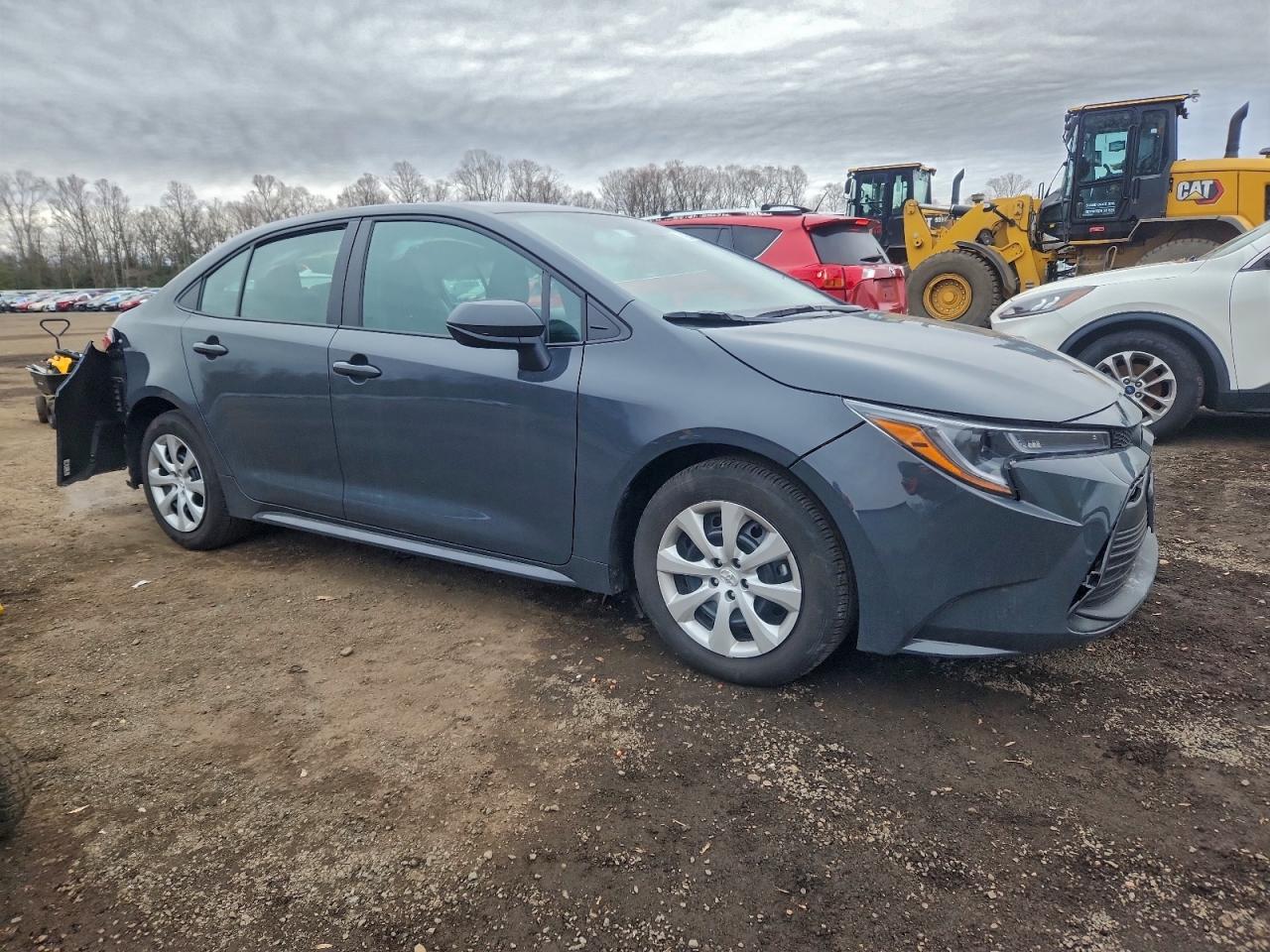 2025 TOYOTA COROLLA LE photo 4