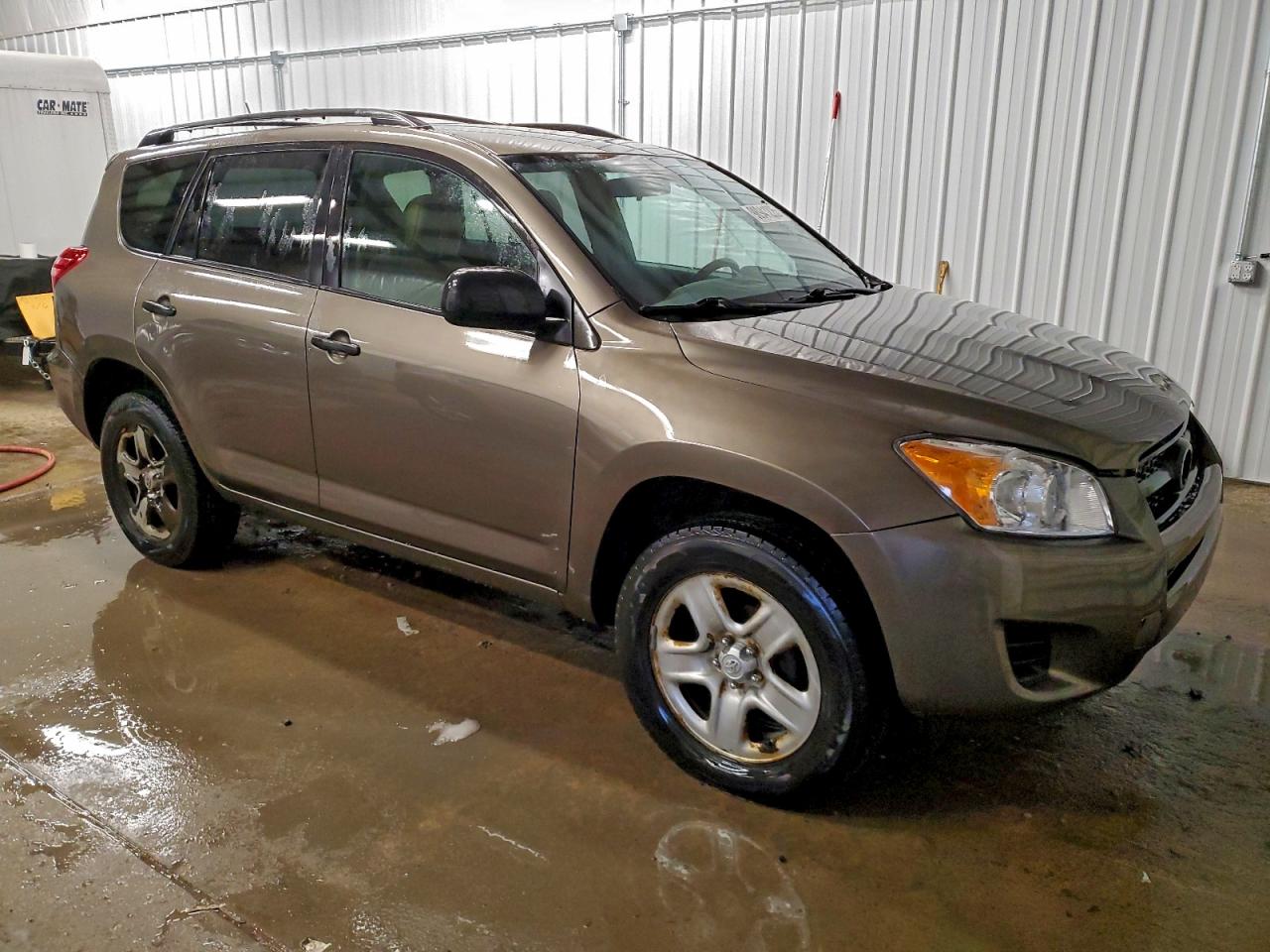 2011 TOYOTA RAV4 photo 10