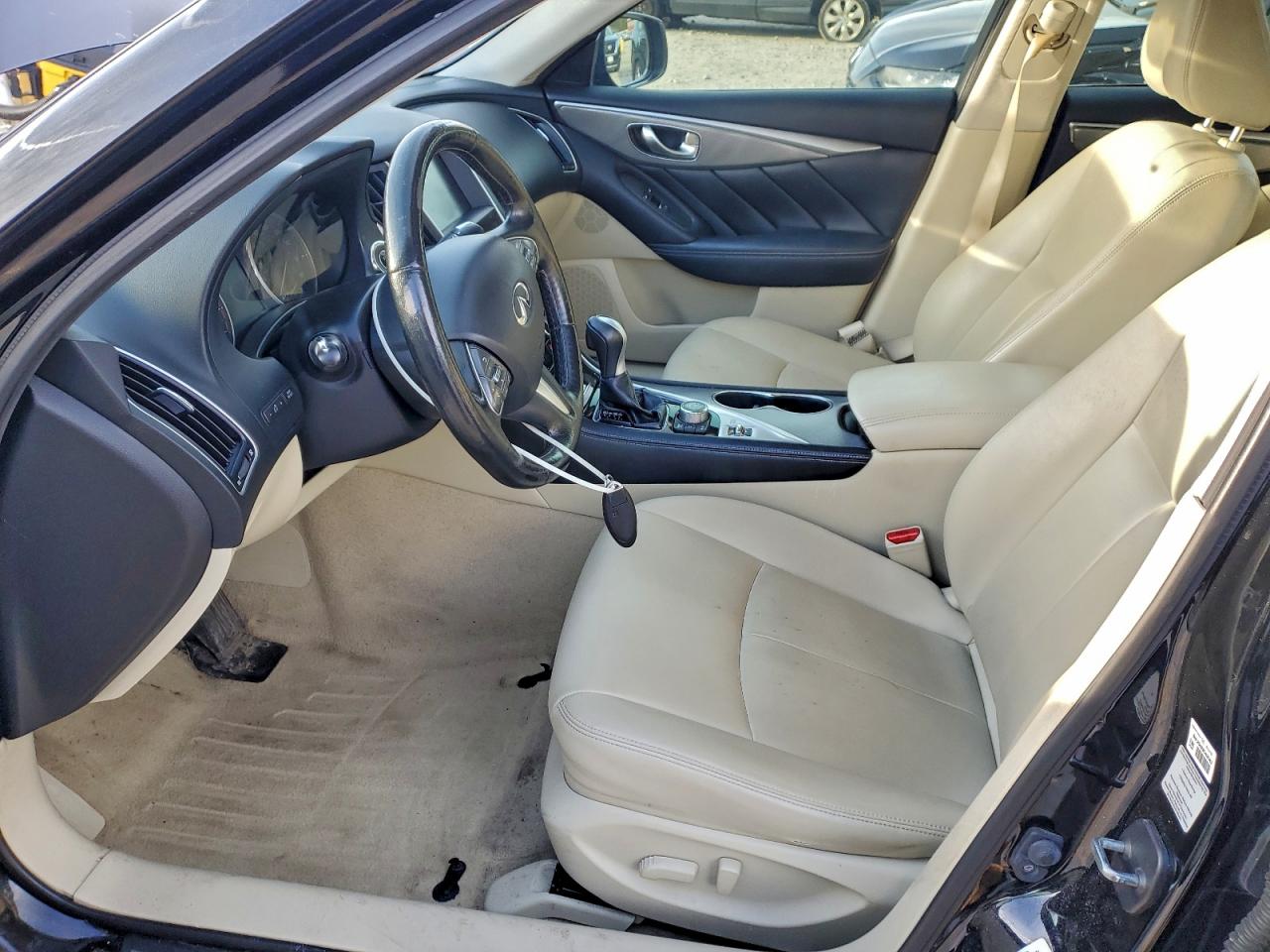2015 INFINITI Q50 BASE photo 19