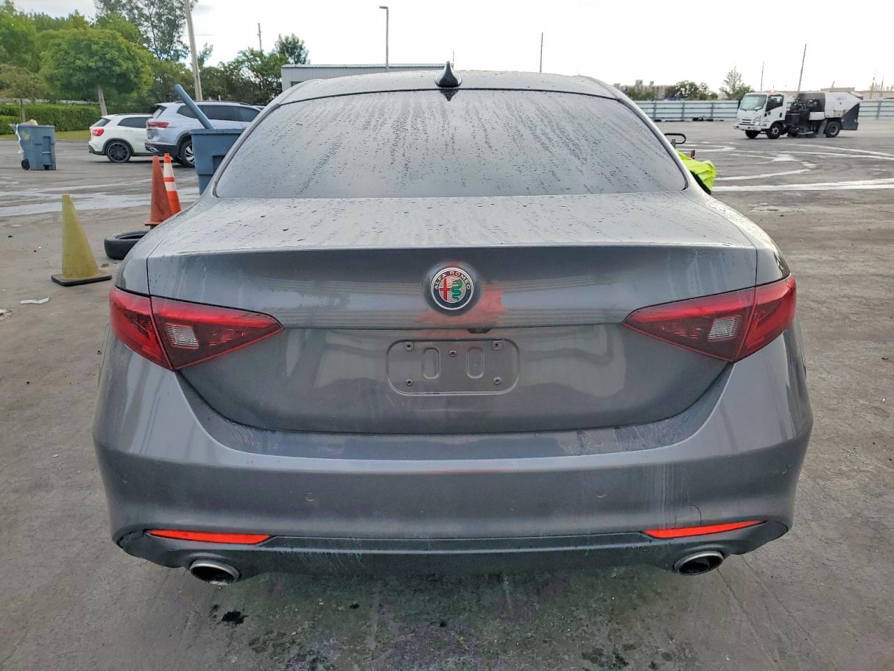 2017 ALFA ROMEO GIULIA photo 6