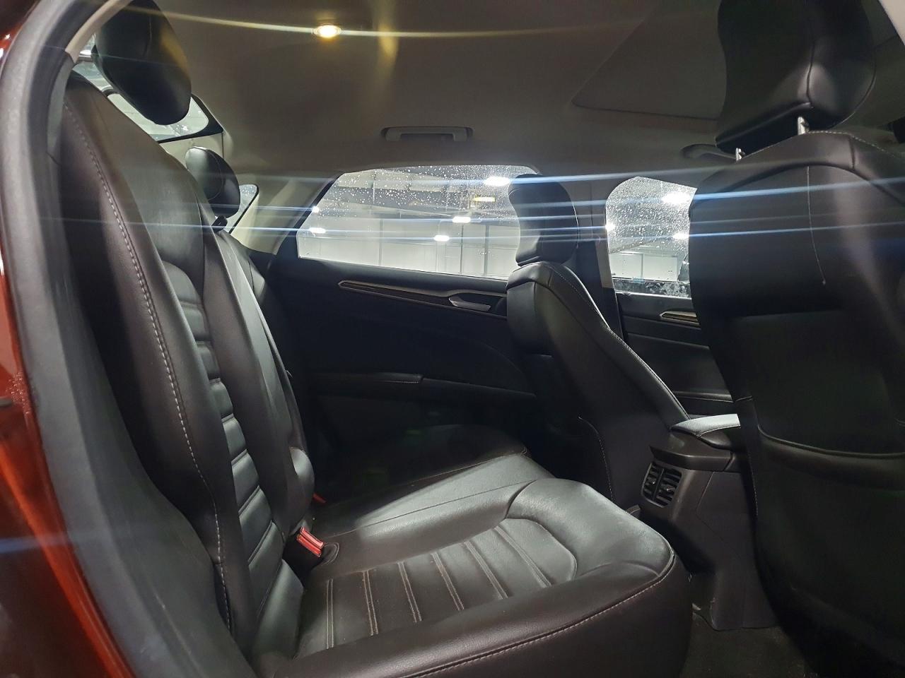 2016 FORD FUSION SE photo 10