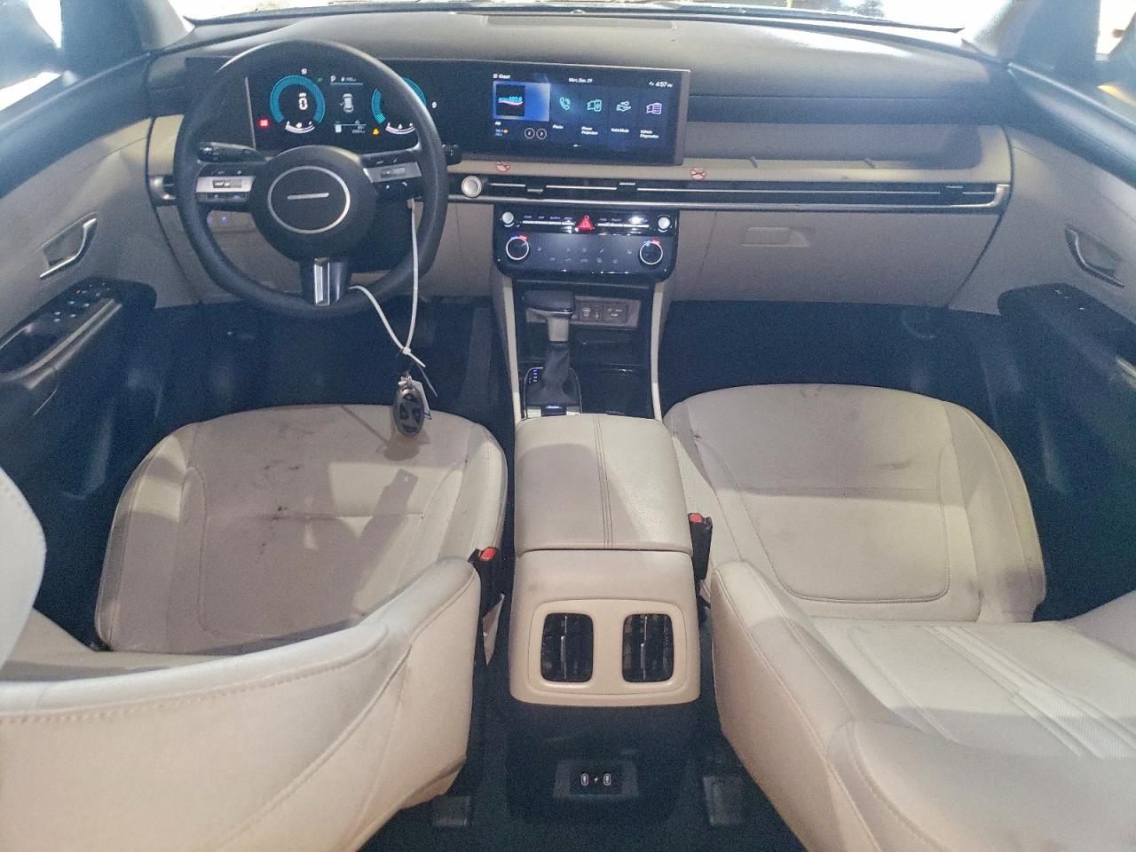 2025 HYUNDAI TUCSON SEL photo 8