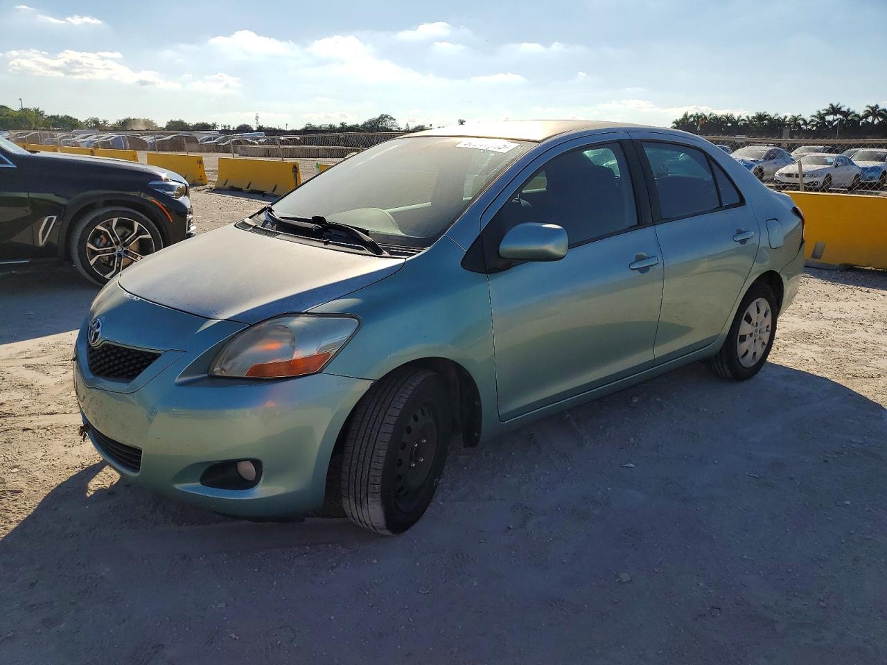 2010 TOYOTA YARIS
