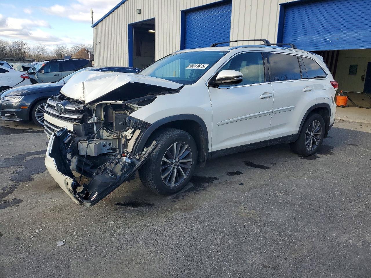 2019 TOYOTA HIGHLANDER