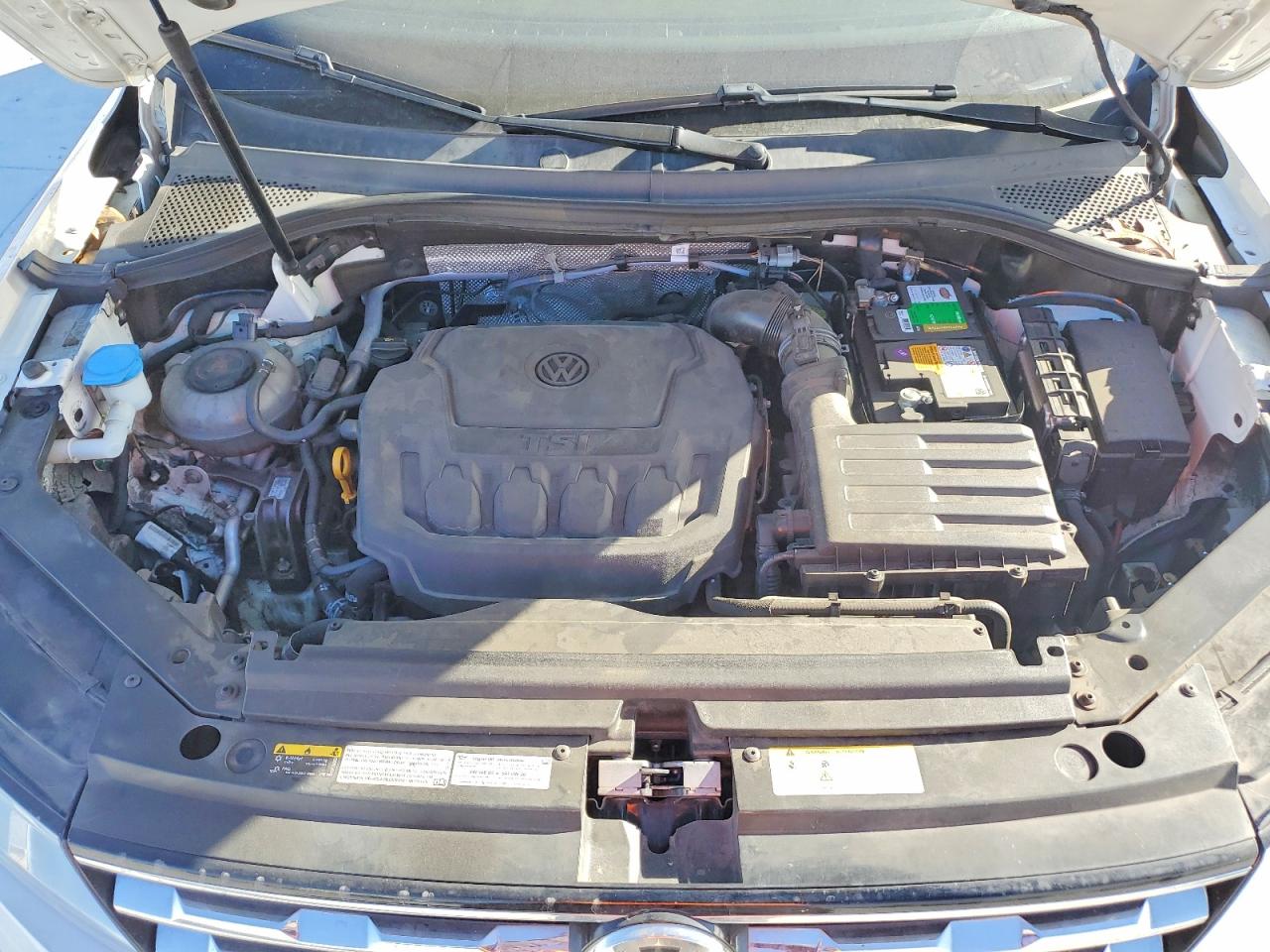 2021 VOLKSWAGEN TIGUAN SE photo 12