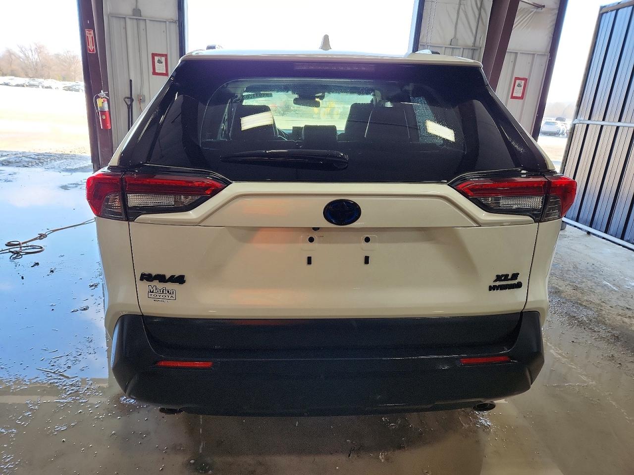 2022 TOYOTA RAV4 XLE PREMIUM photo 6