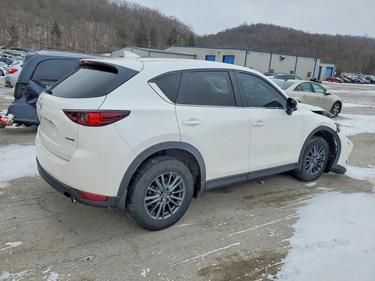 2020 MAZDA CX-5 TOURING photo 3