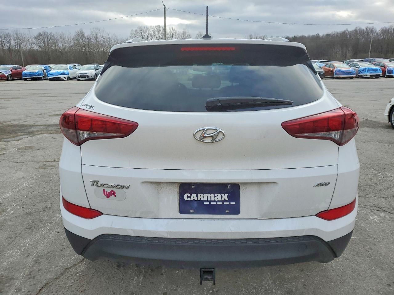 2017 HYUNDAI TUCSON SE photo 6