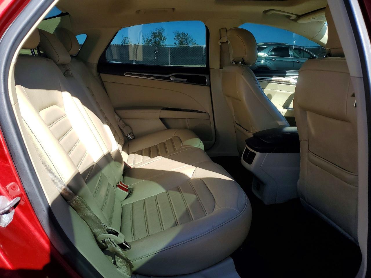 2014 FORD FUSION SE photo 10