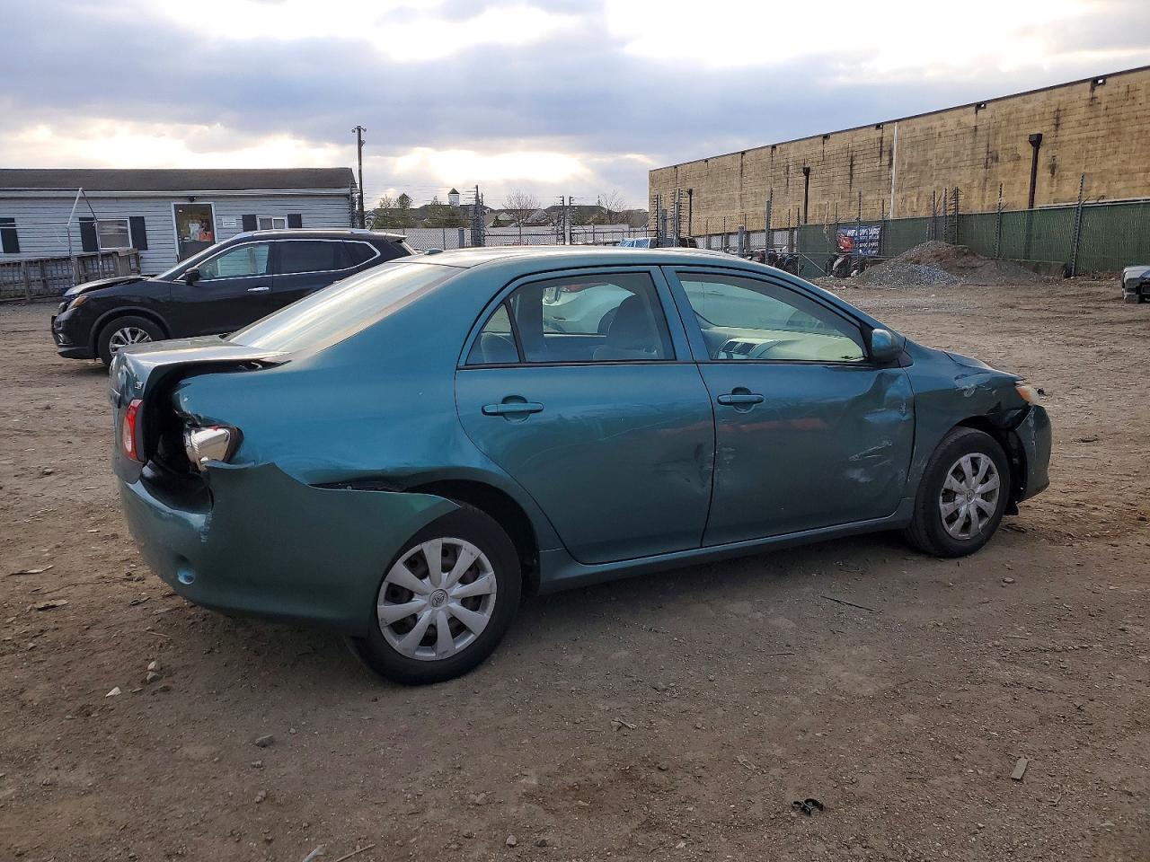 2009 TOYOTA COROLLA BASE photo 3