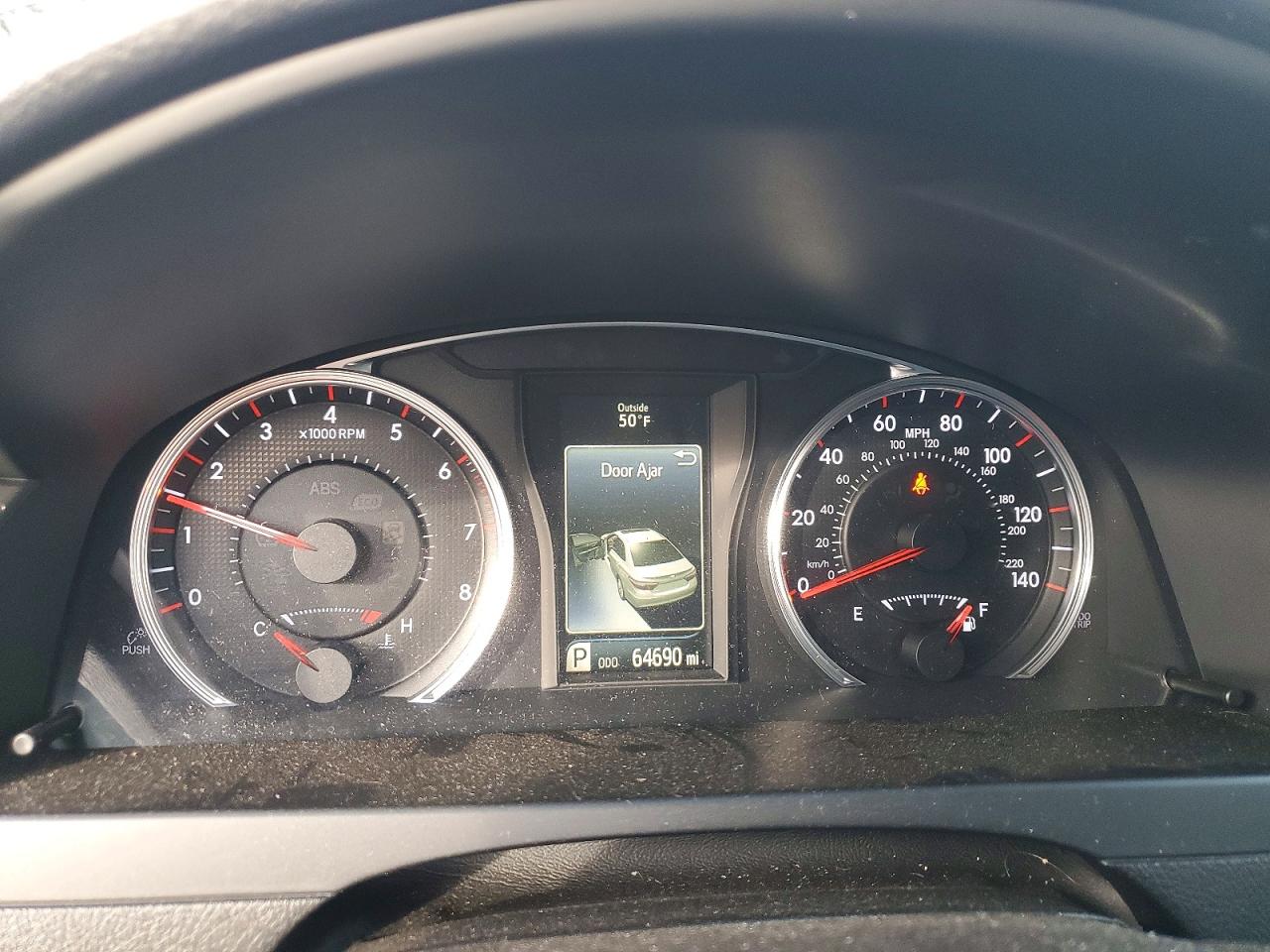 2017 TOYOTA CAMRY LE photo 9