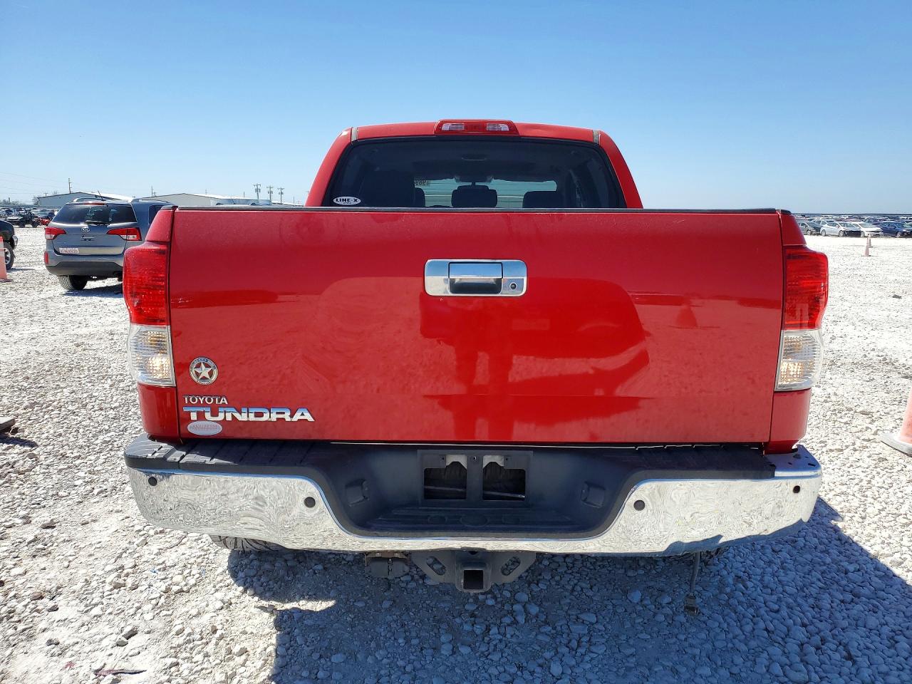 2010 TOYOTA TUNDRA photo 11
