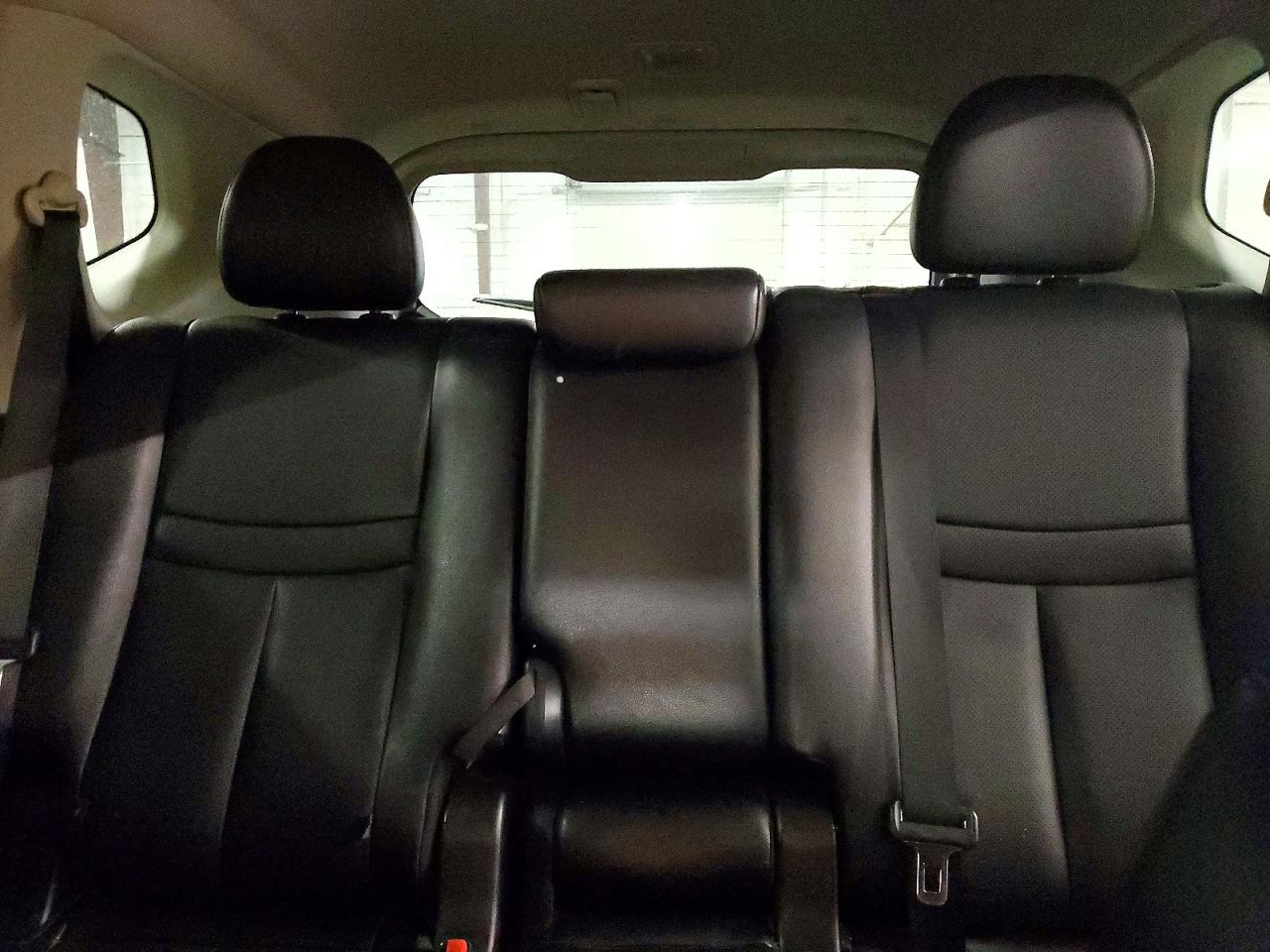 2017 NISSAN ROGUE SV photo 10