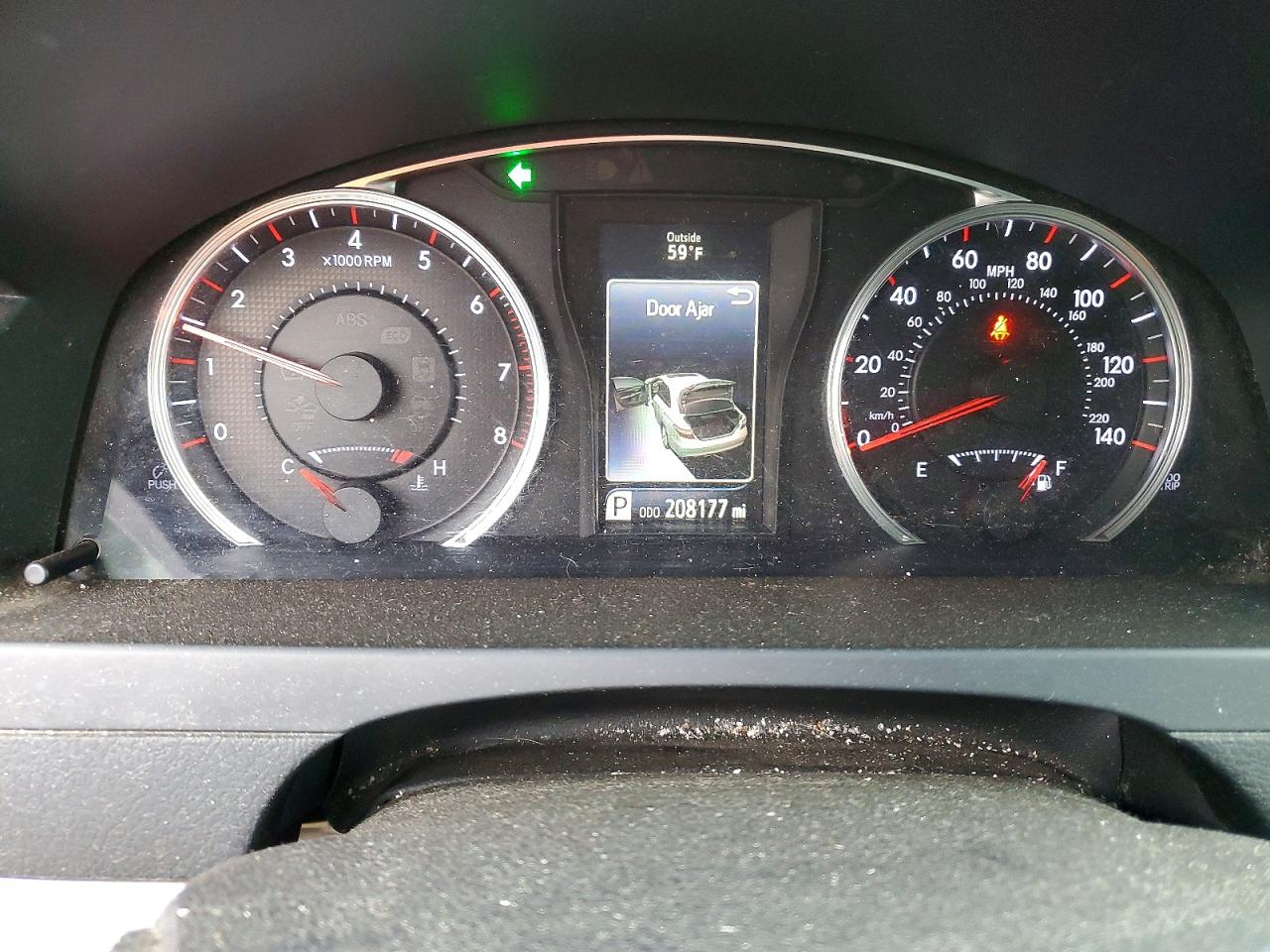 2016 TOYOTA CAMRY LE photo 9