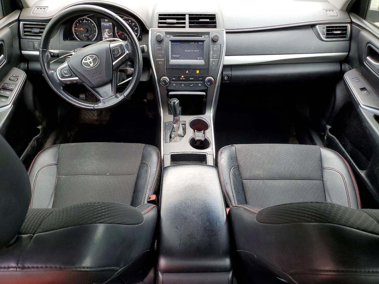 2016 TOYOTA CAMRY LE photo 8