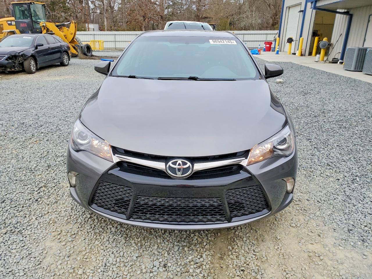 2016 TOYOTA CAMRY LE photo 5