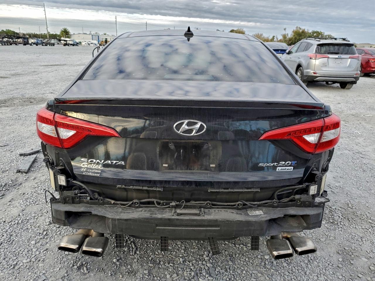 2015 HYUNDAI SONATA SPORT photo 11