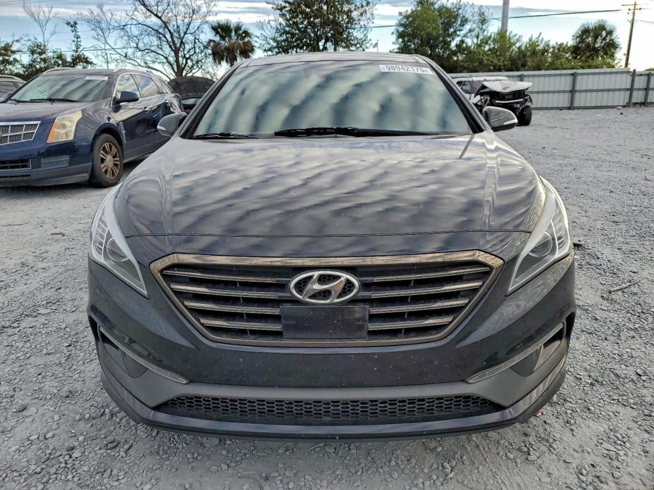 2015 HYUNDAI SONATA SPORT photo 9