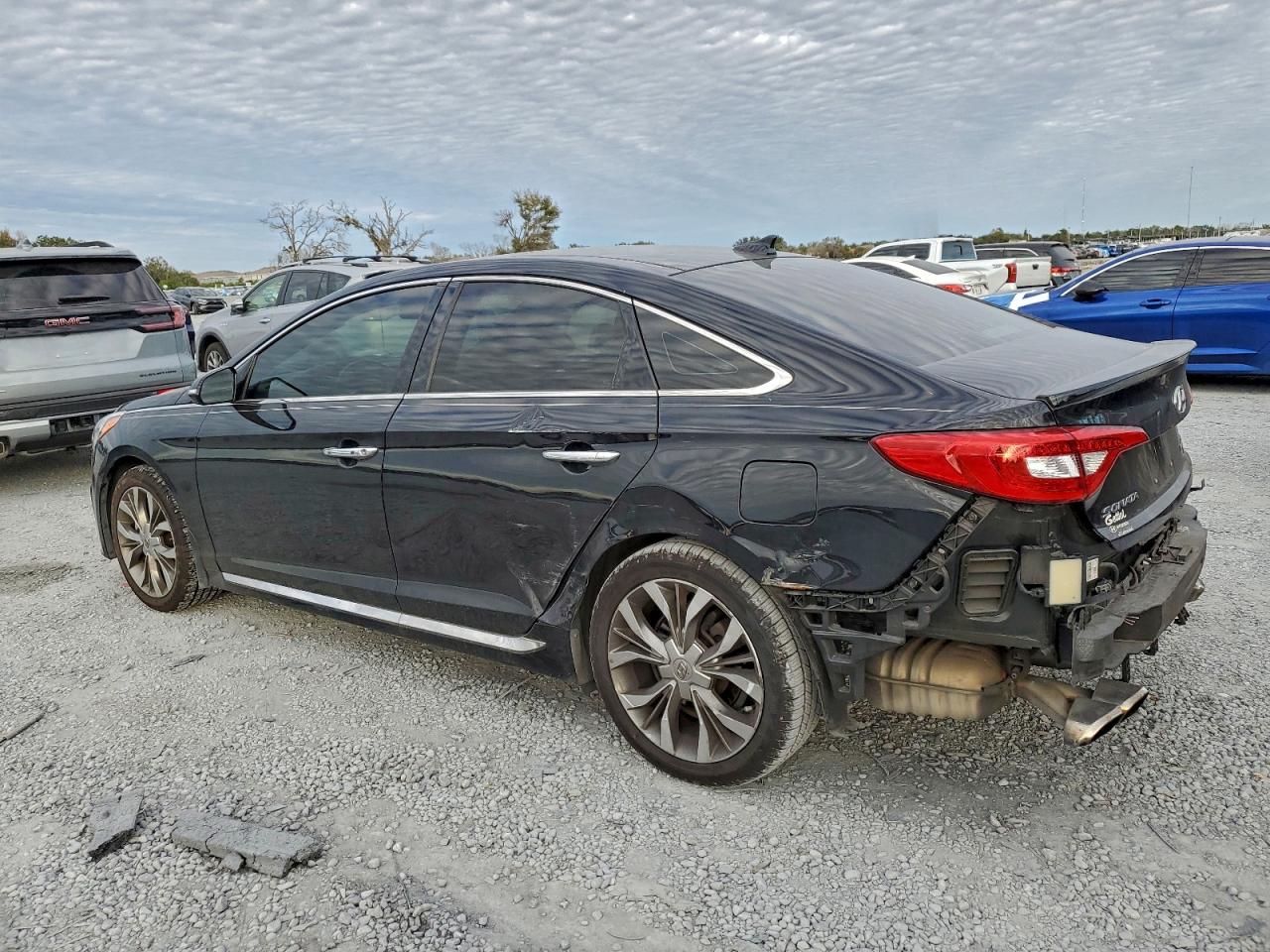 2015 HYUNDAI SONATA SPORT photo 3