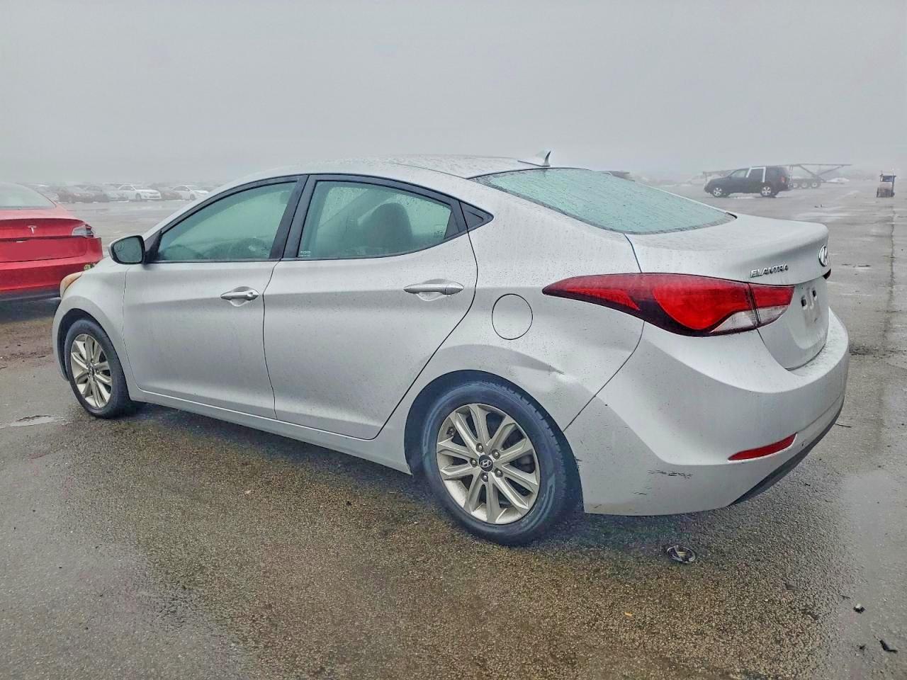 2014 HYUNDAI ELANTRA SE photo 2