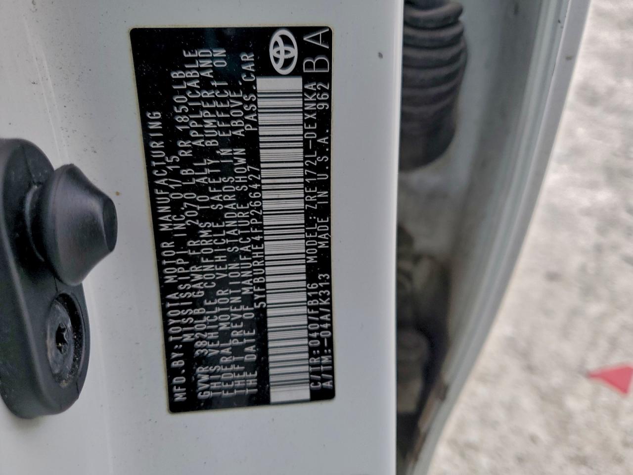 2015 TOYOTA COROLLA L photo 13