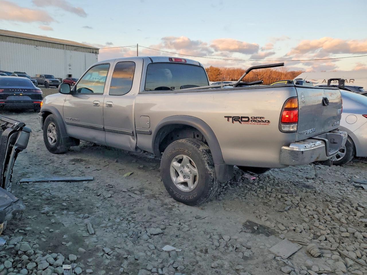2002 TOYOTA TUNDRA ACCESS CAB photo 2